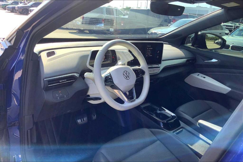 used 2021 Volkswagen ID.4 car, priced at $18,500