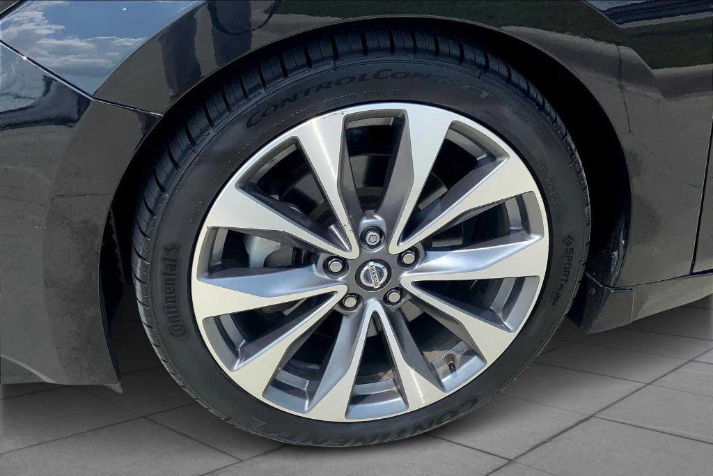 used 2020 Nissan Maxima car, priced at $20,999
