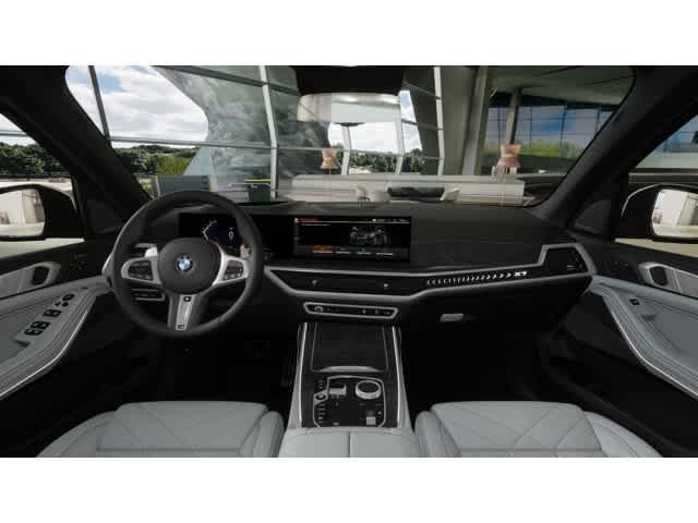 new 2026 BMW X7 car, priced at $100,115