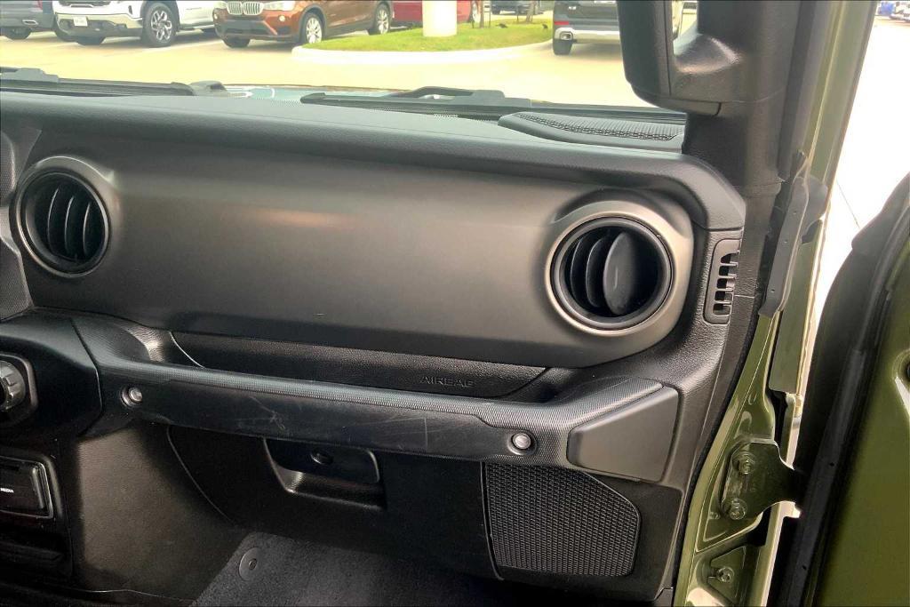 used 2023 Jeep Gladiator car, priced at $30,900