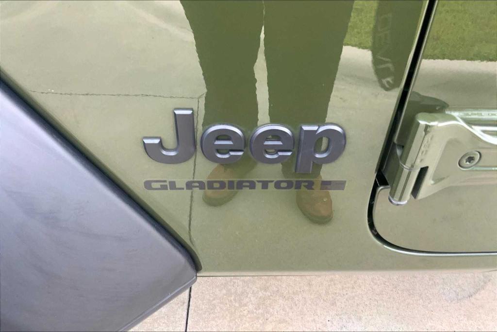 used 2023 Jeep Gladiator car, priced at $30,900