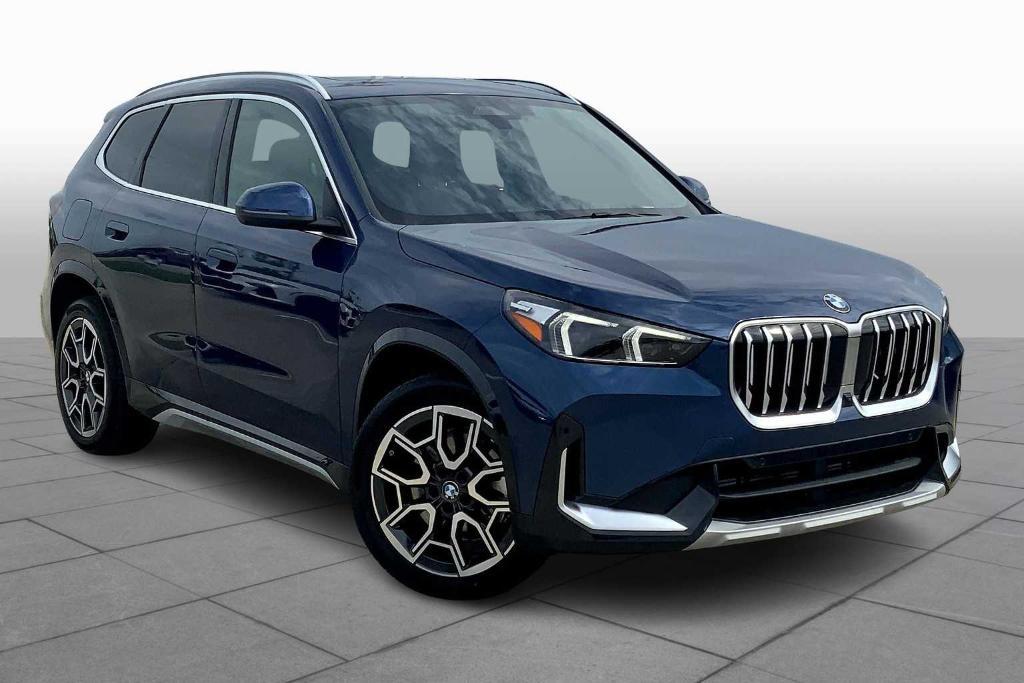 used 2025 BMW X1 car, priced at $39,900