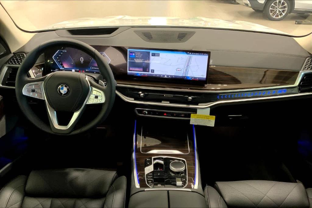 new 2025 BMW X7 car, priced at $92,195