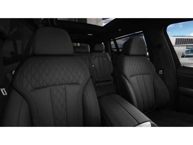 new 2026 BMW X7 car, priced at $122,615