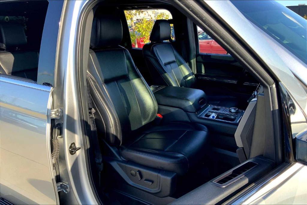 used 2021 Ford Expedition car, priced at $32,900
