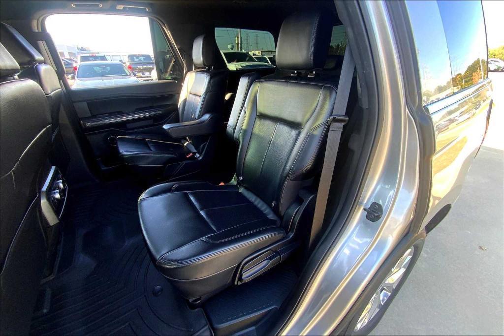 used 2021 Ford Expedition car, priced at $32,900