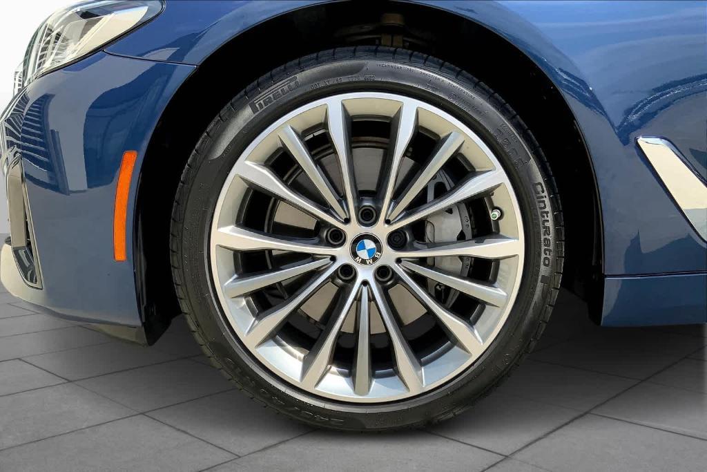 new 2023 BMW 540 car, priced at $53,999