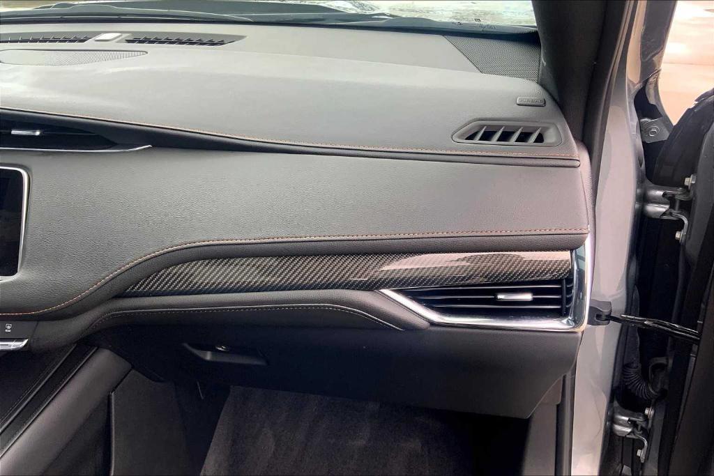 used 2023 Cadillac XT4 car, priced at $28,999