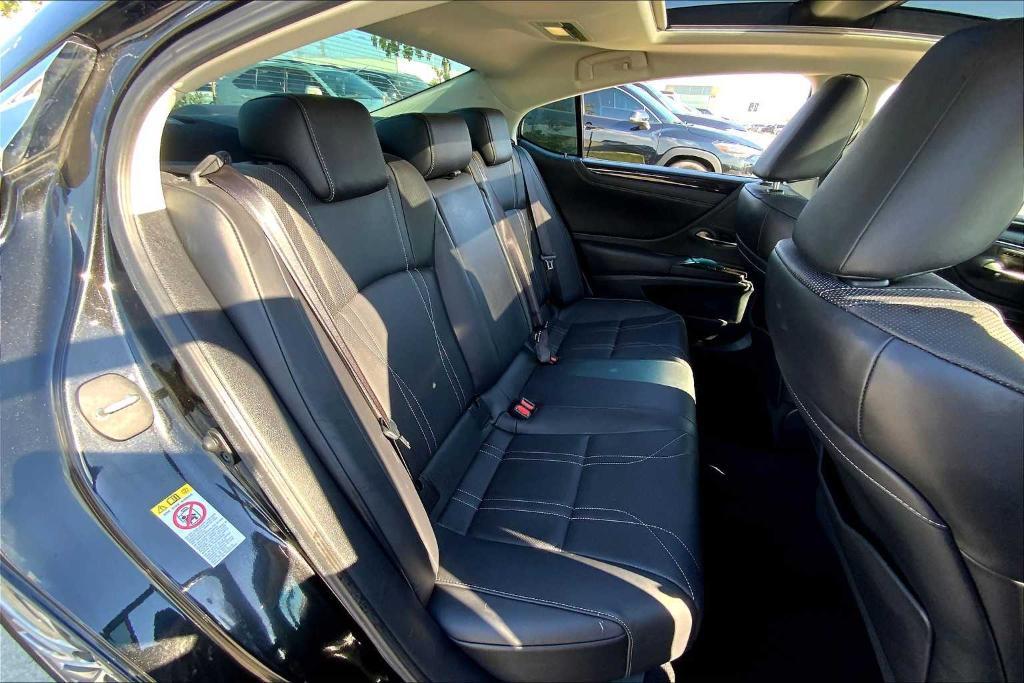 used 2019 Lexus ES 350 car, priced at $28,500