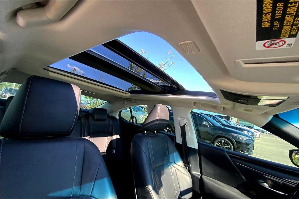 used 2019 Lexus ES 350 car, priced at $28,500