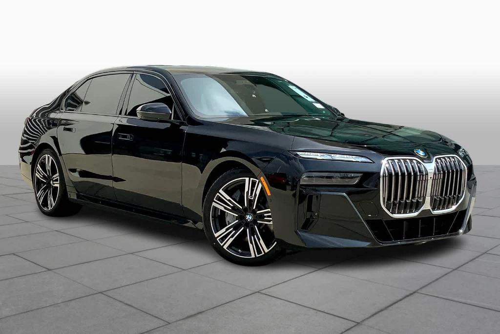 new 2024 BMW 760 car, priced at $137,365