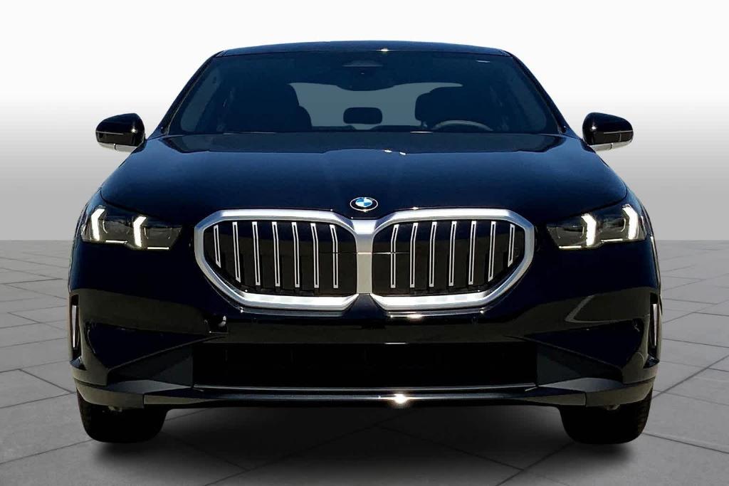 new 2024 BMW 540 car, priced at $67,295