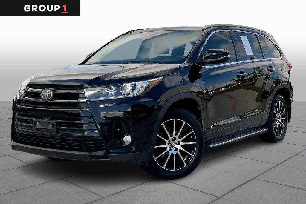 used 2017 Toyota Highlander car, priced at $19,900