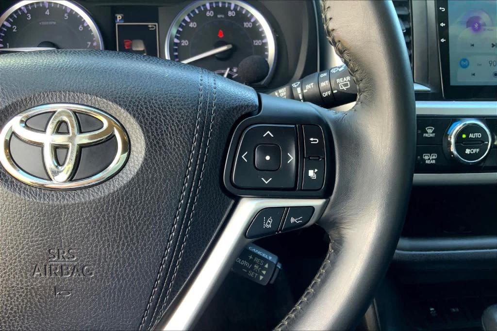 used 2017 Toyota Highlander car, priced at $19,900