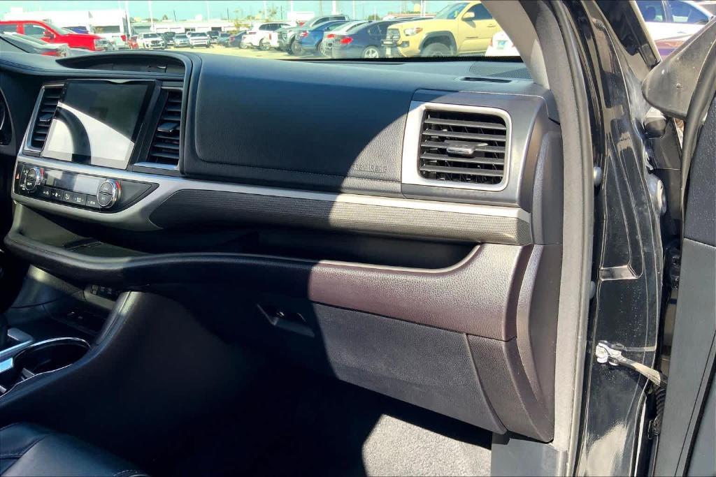 used 2017 Toyota Highlander car, priced at $19,900