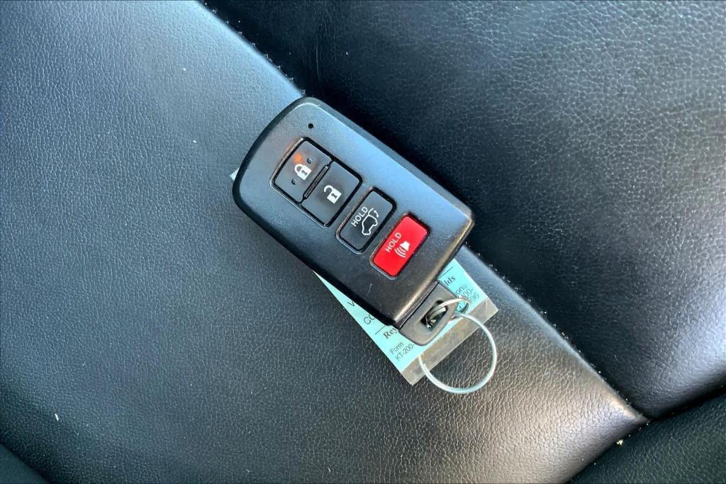 used 2017 Toyota Highlander car, priced at $19,900