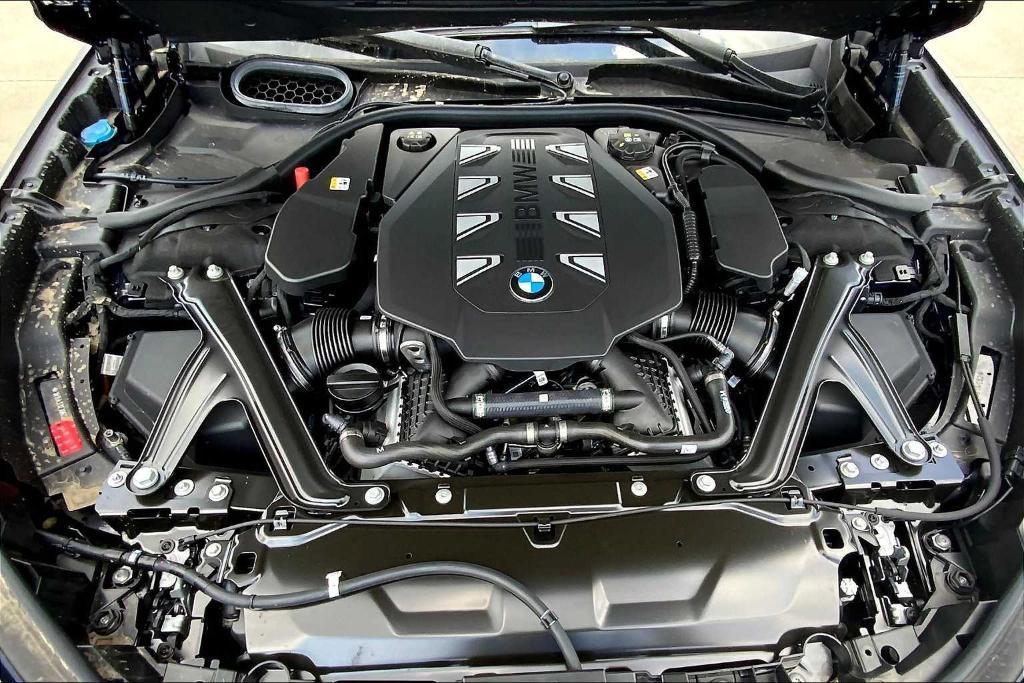 new 2025 BMW 760 car, priced at $123,483