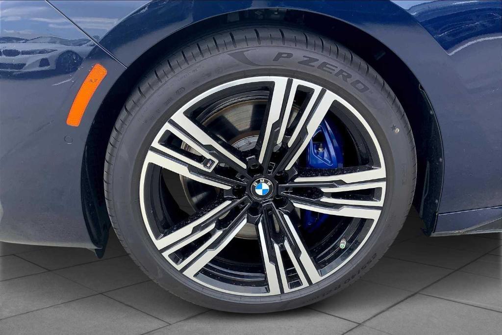 new 2025 BMW 760 car, priced at $123,483