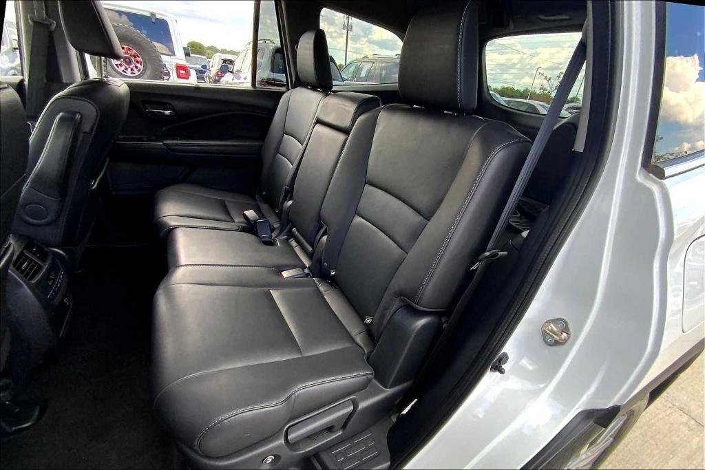 used 2020 Honda Pilot car, priced at $24,900