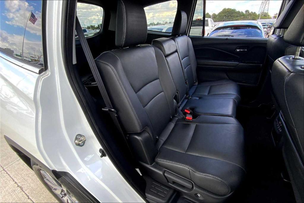 used 2020 Honda Pilot car, priced at $24,900