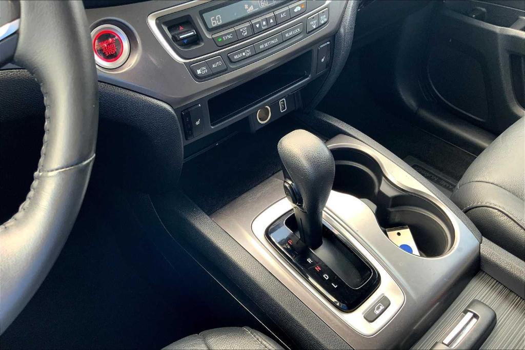 used 2020 Honda Pilot car, priced at $24,900