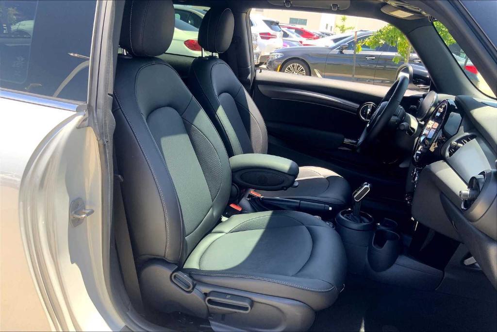 used 2022 MINI Hardtop car, priced at $21,600
