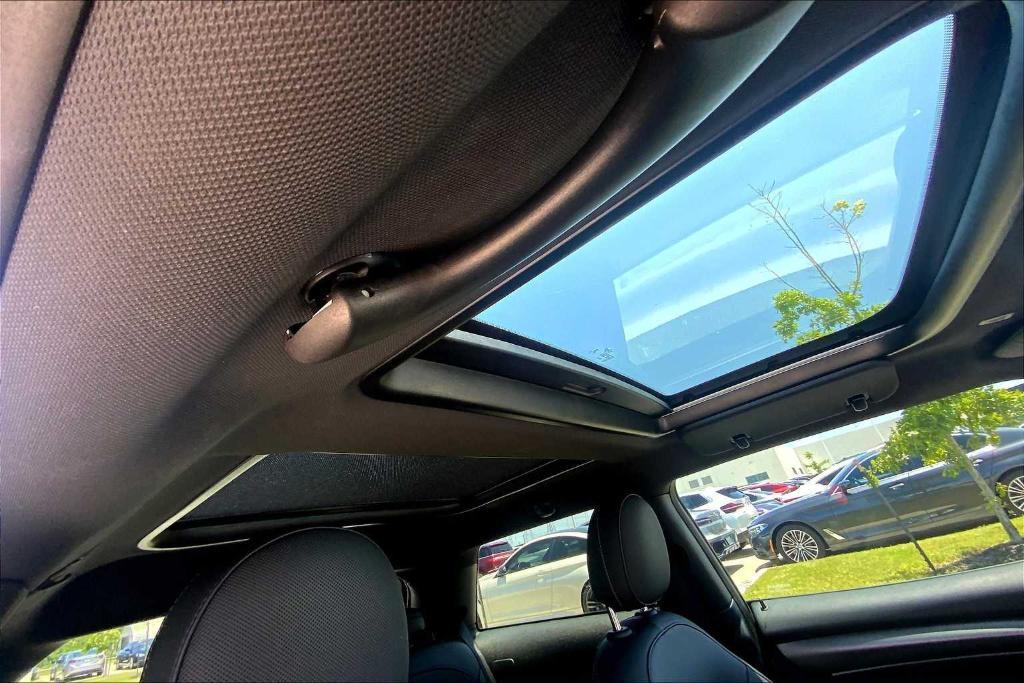 used 2022 MINI Hardtop car, priced at $21,600