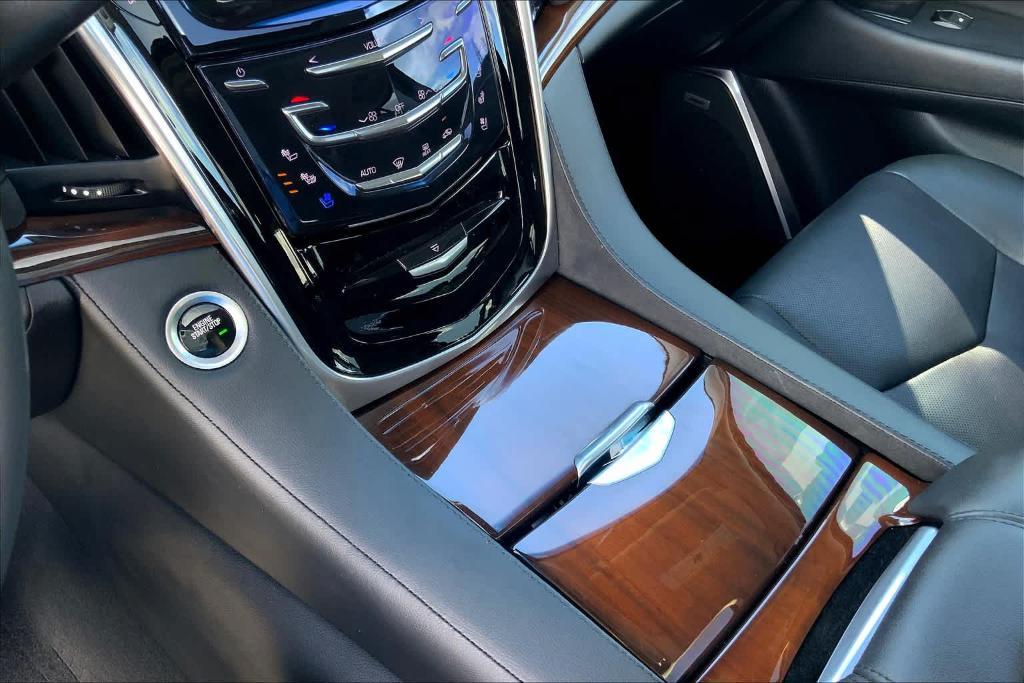 used 2020 Cadillac Escalade car, priced at $44,900