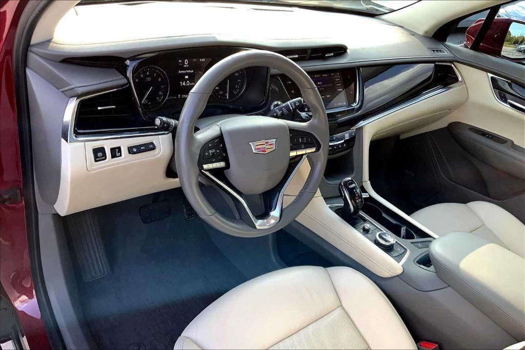 used 2020 Cadillac XT6 car, priced at $25,999