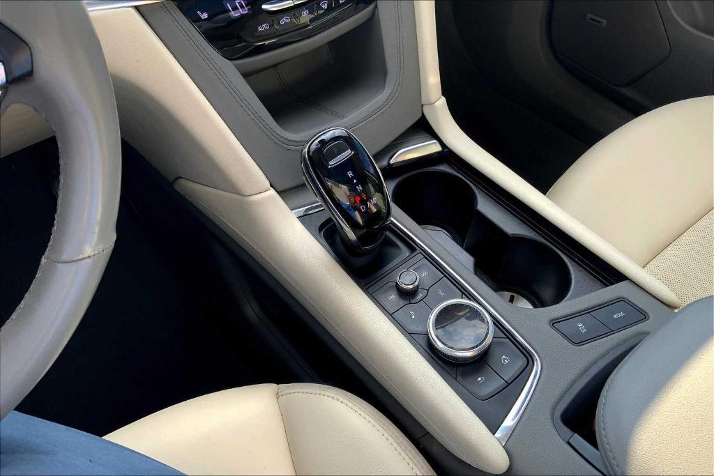 used 2020 Cadillac XT6 car, priced at $25,999