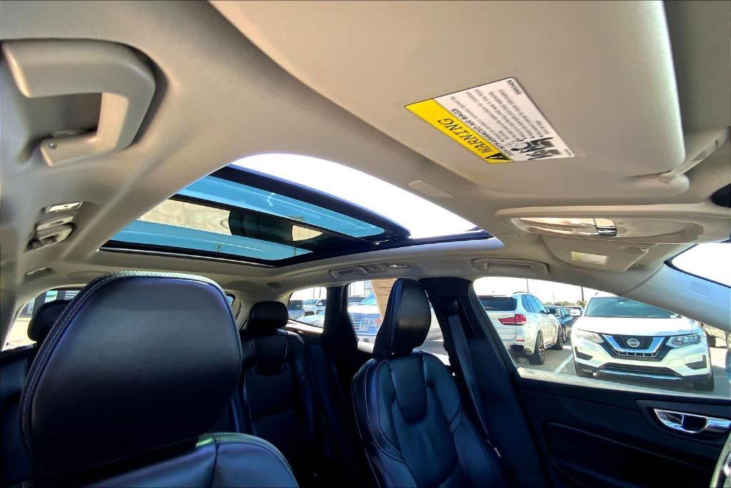 used 2023 Volvo XC60 car, priced at $33,900