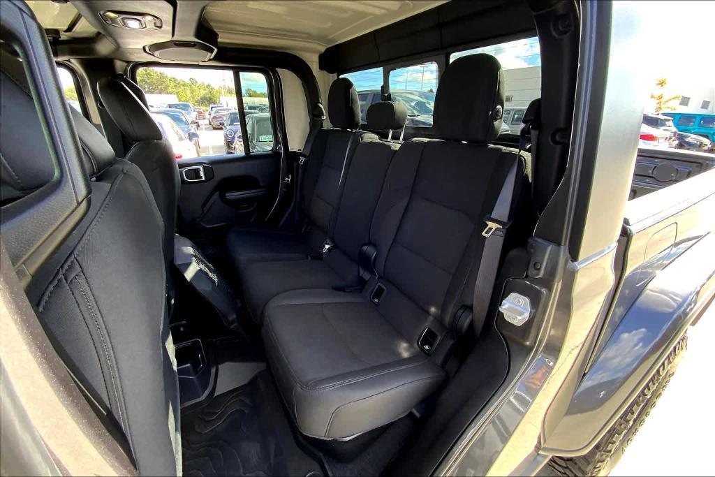 used 2021 Jeep Gladiator car, priced at $31,385