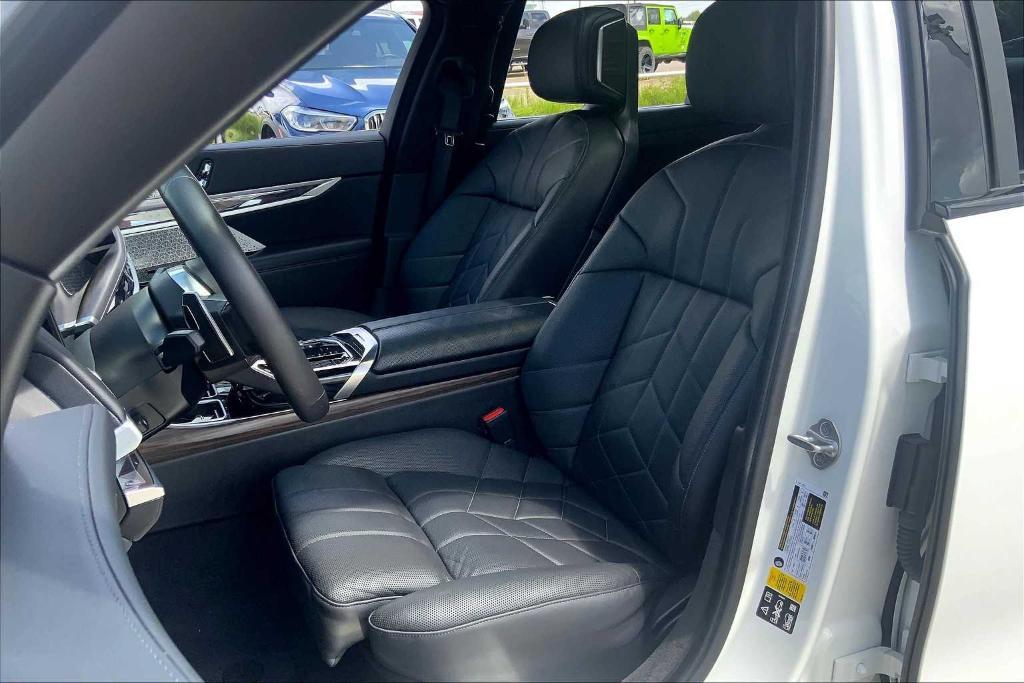used 2023 BMW 760 car, priced at $77,900