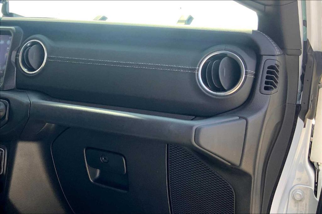 used 2019 Jeep Wrangler Unlimited car, priced at $27,900