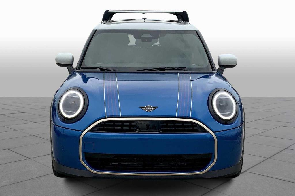 used 2025 MINI Hardtop car, priced at $28,999