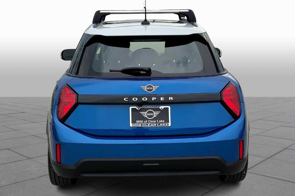 used 2025 MINI Hardtop car, priced at $28,999