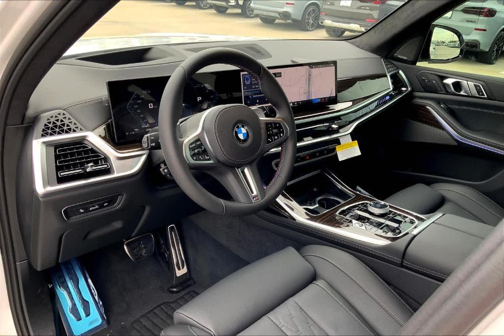 new 2025 BMW X7 car, priced at $115,775