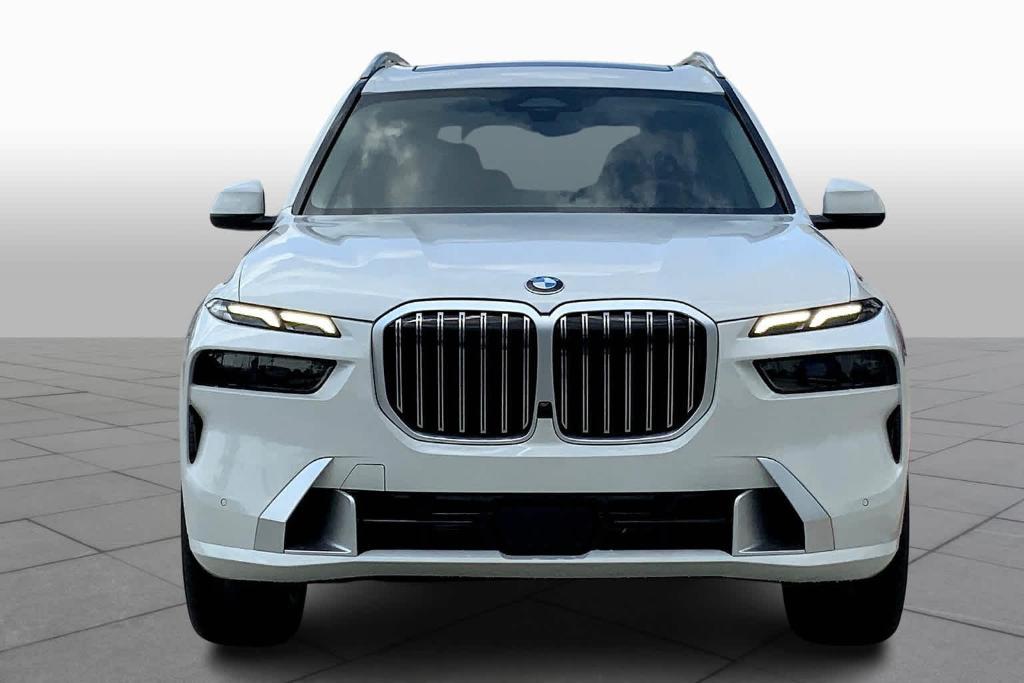 new 2025 BMW X7 car, priced at $89,770