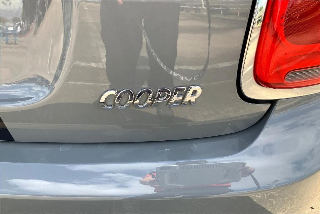 used 2018 MINI Hardtop car, priced at $11,900