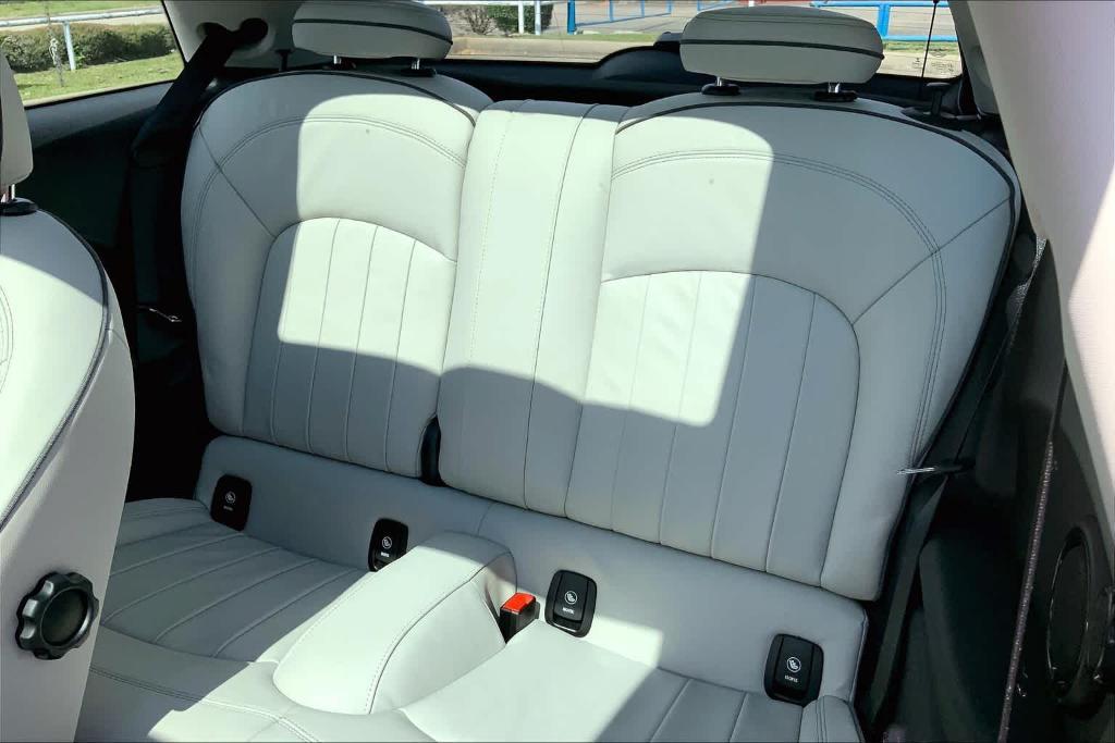 used 2018 MINI Hardtop car, priced at $11,900