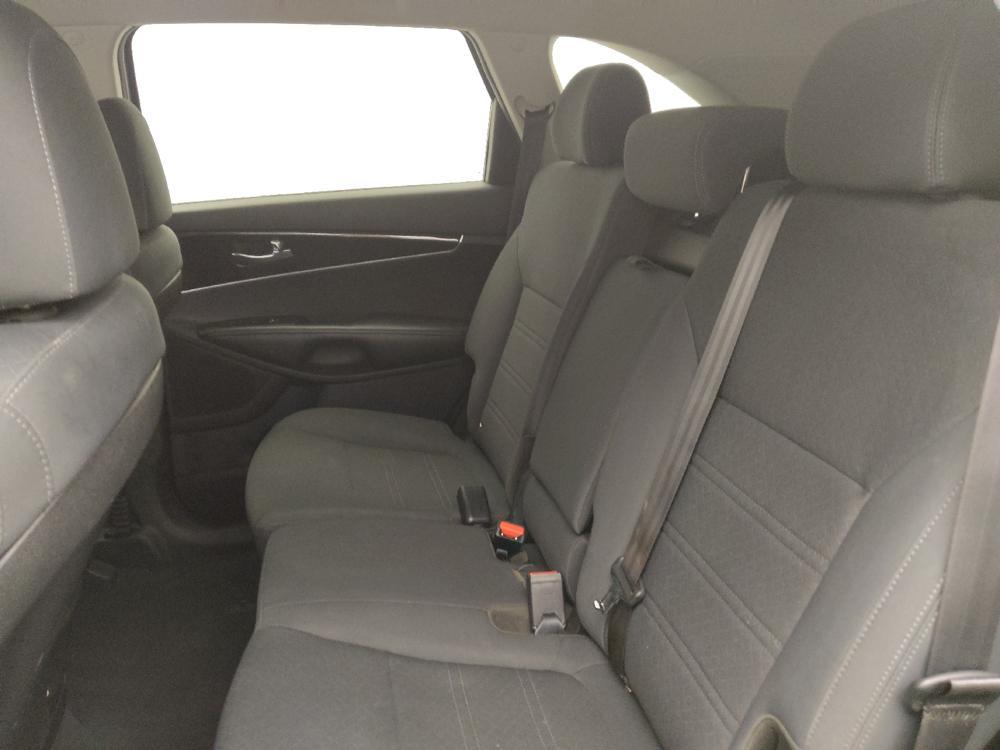 used 2020 Kia Sorento car, priced at $21,095