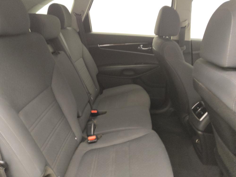 used 2020 Kia Sorento car, priced at $21,095