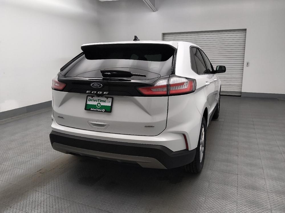 used 2024 Ford Edge car, priced at $26,895