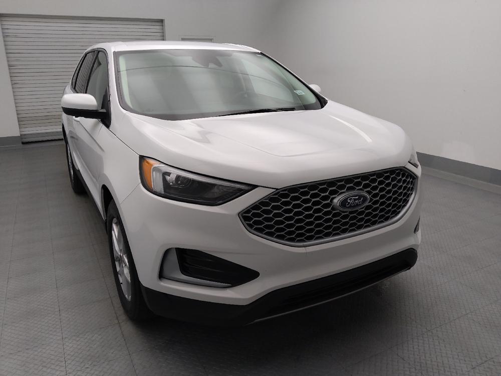 used 2024 Ford Edge car, priced at $25,295
