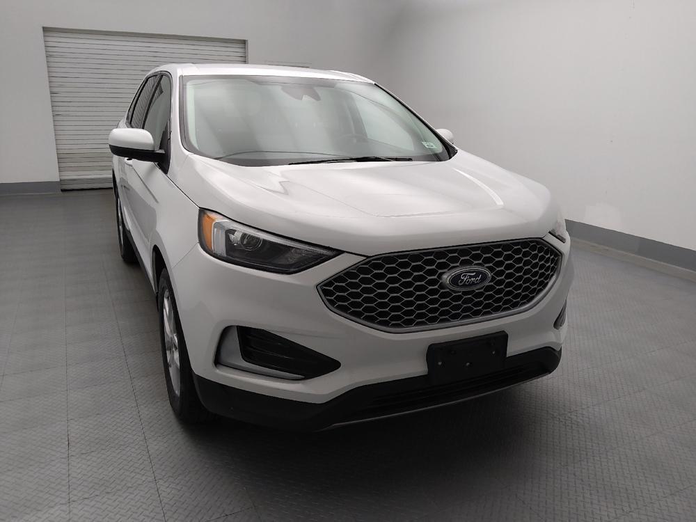 used 2024 Ford Edge car, priced at $26,895