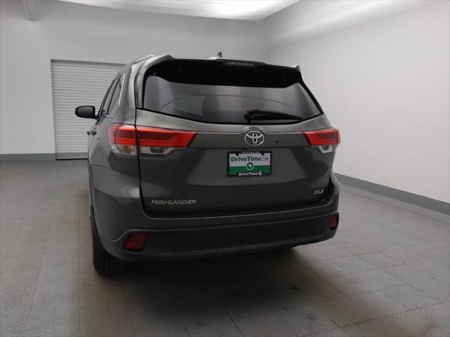used 2019 Toyota Highlander car, priced at $26,095