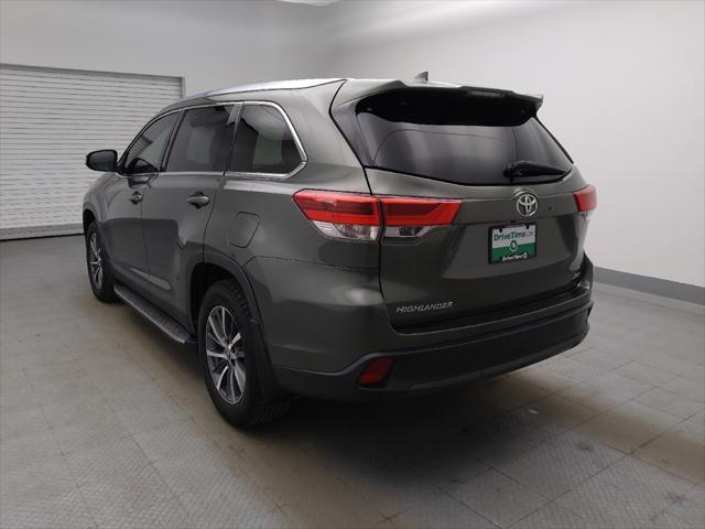 used 2019 Toyota Highlander car, priced at $26,095