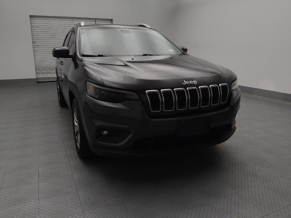 used 2019 Jeep Cherokee car, priced at $21,395