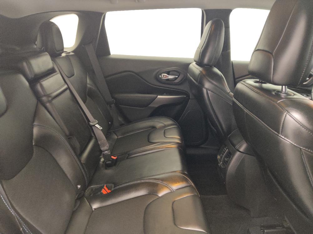 used 2019 Jeep Cherokee car, priced at $21,395