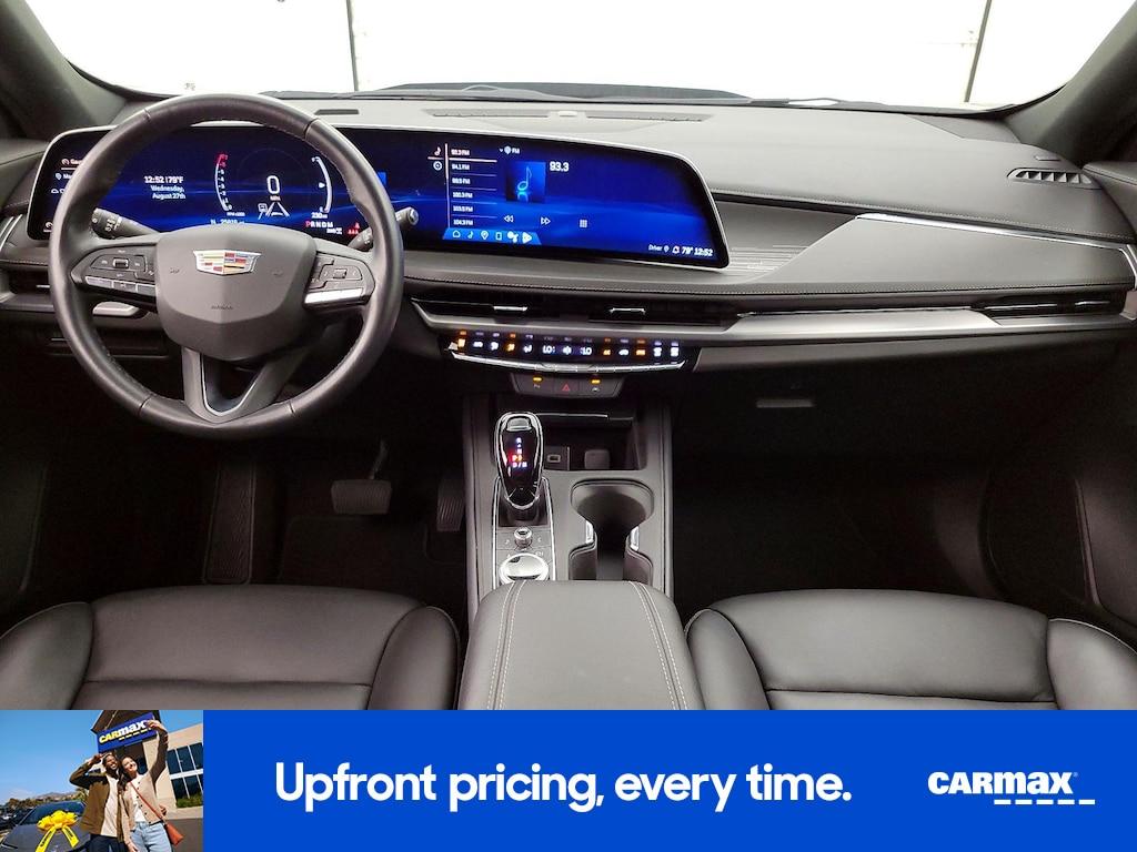 used 2024 Cadillac XT4 car, priced at $33,998